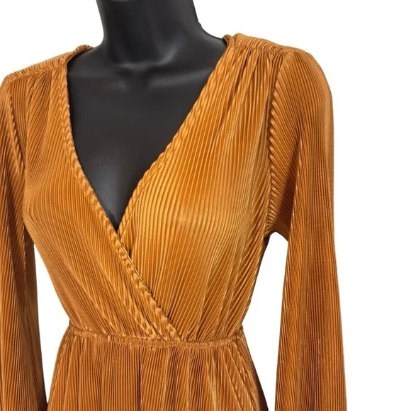 EUC Baltic Born Venus pleated maxi dress, gold mustard, size Xsmall - Picture 12 of 14